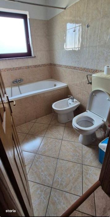 Apartament 2 camere , etaj intermediar, Radauti