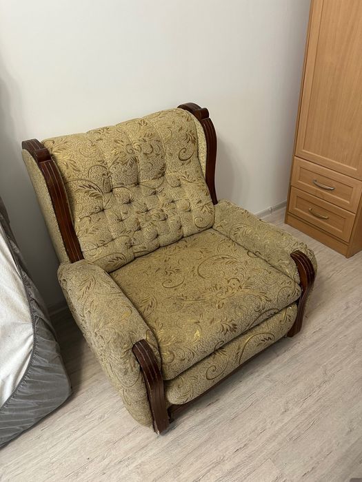 Диван и кресло бесплатно