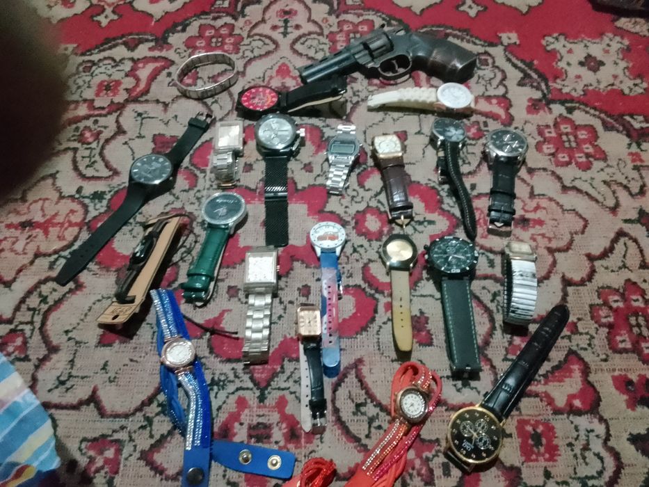 Продам бижутерию.