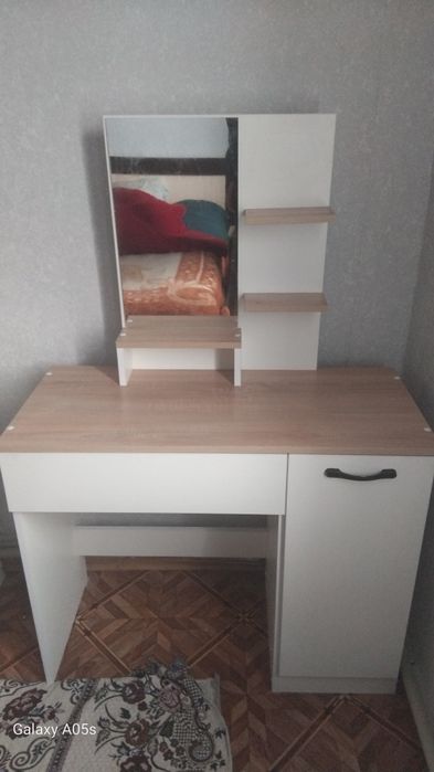 Продам шифонер зеркало