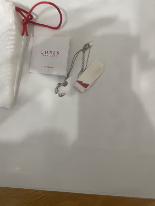 Lant argint Guess, pandativ semiluna