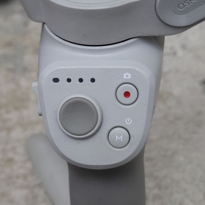 Электронный стабилизатор DJI OM 4 Combo
