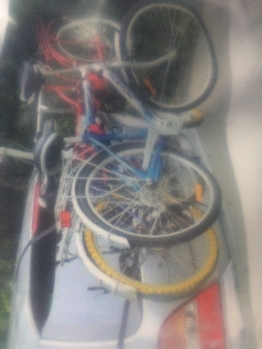 Чисто нов багажник за велосипеди,метален.