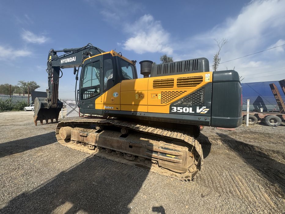 Экскаватор гусенечный