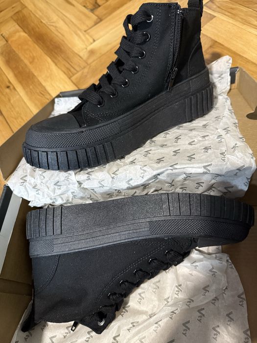 Черни Кецове Vty