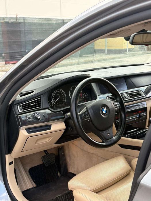 Vand bmw seria 7 2010 730d euro5