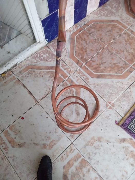 Vând un cazan de făcut țuică la capacitatea de 120 l cu toate accesori