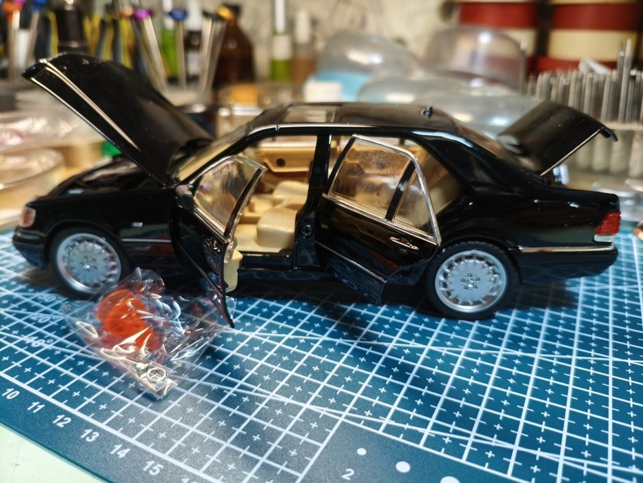Модель Мерседес 1:24