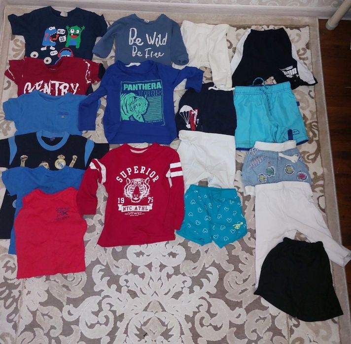 Продам детские вещи