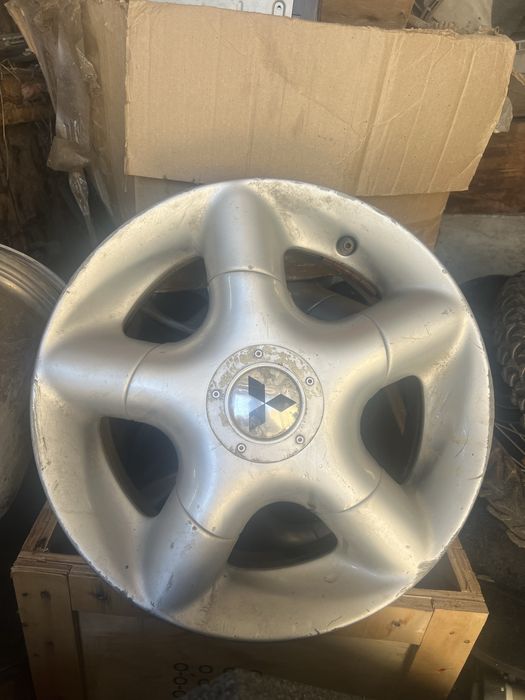 Авто разбор митсубиси каризма