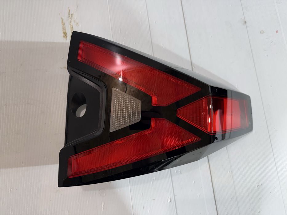 Stop stânga și dreapta Dacia Duster 3 2024/2026 265559174R/265505416R