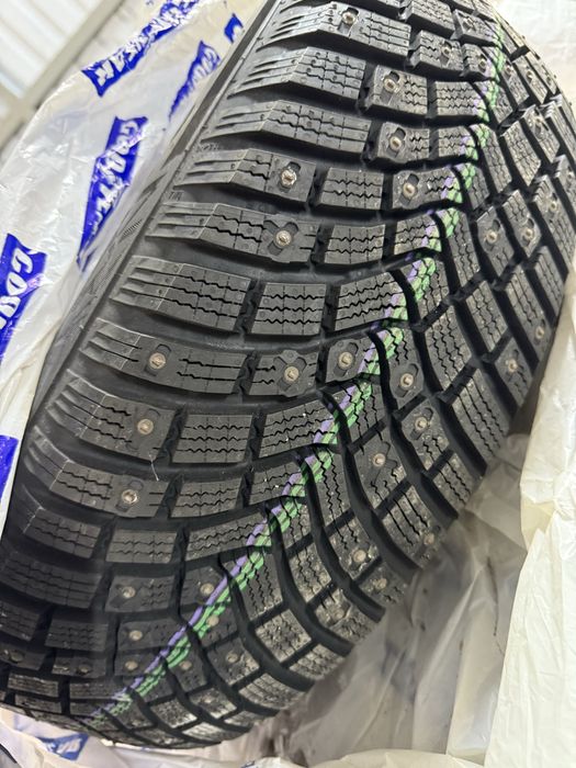 Шины зимние новые
