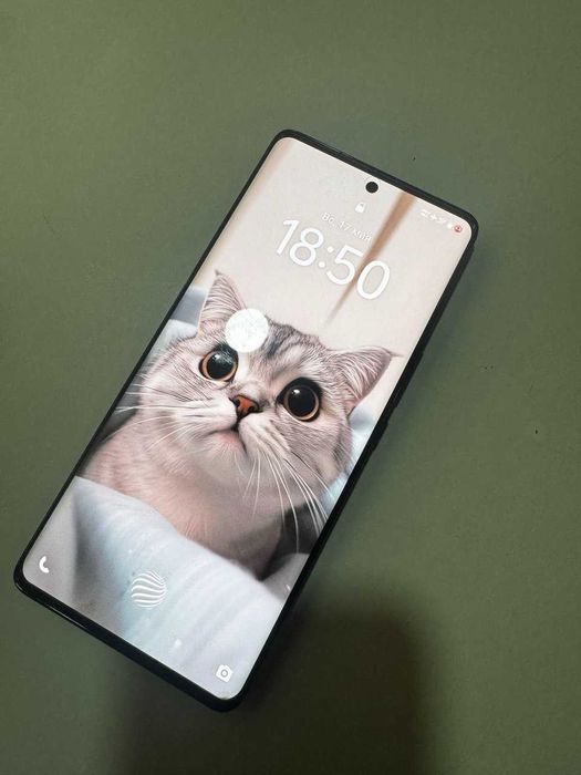 продам Vivo V 30 в идеальном состоянии