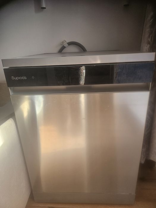 Продам посудомоечную машину