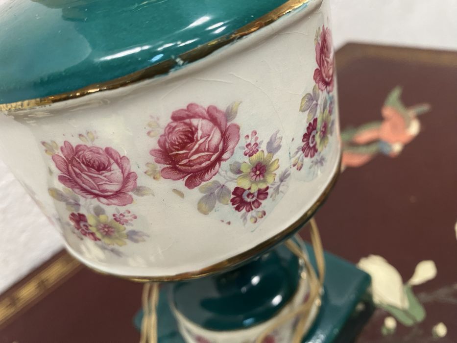 Италианска настолна лампа от порцела