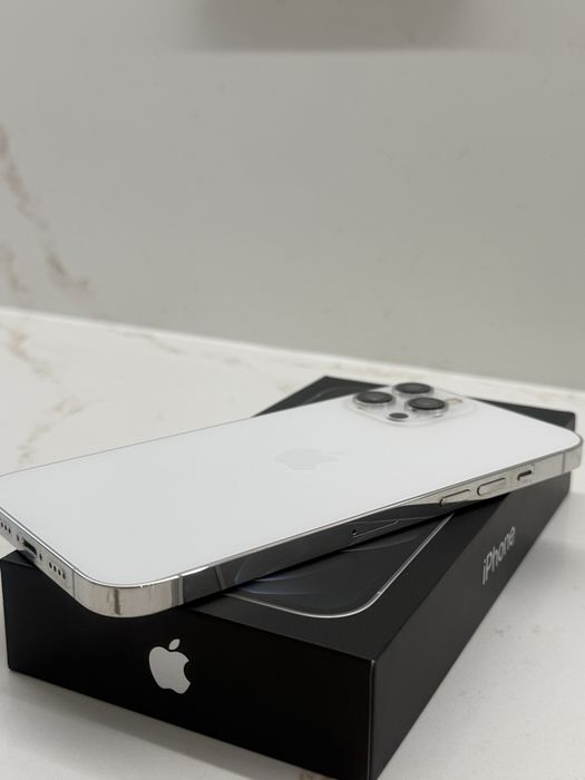 iPhone 12 Pro Max 128GB• Отлично състояние!!!
