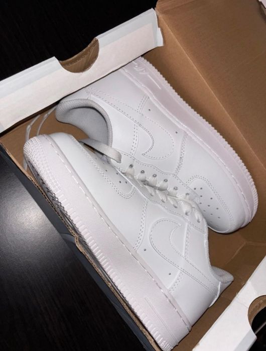 Adidași Nike Air Force 1