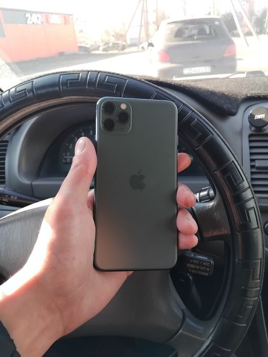 Айфон 11про макс 256гиг,
