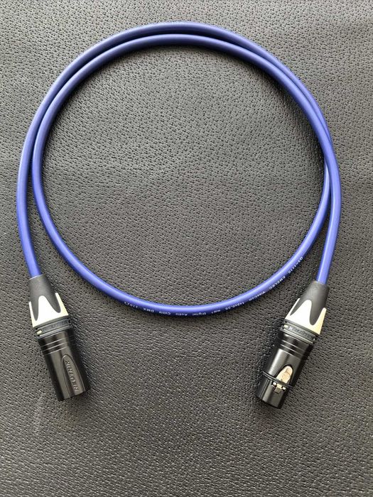 Cablu Digital Audio DMX / AES-EBU 1m — Emelec G3-1110 / Neutrik XLR