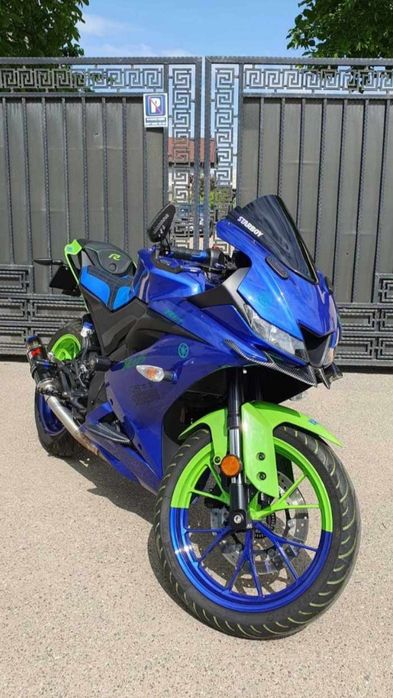 Yamaha YZF R-125 2022(generatia 3), A1
