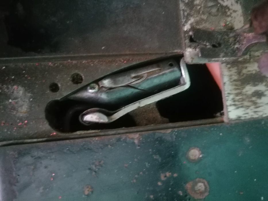 Masina de custut singer