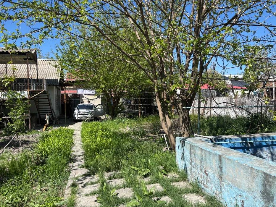 6 sotix dacha sotiladi