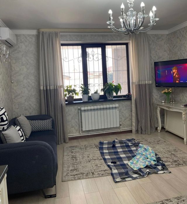 Продается квартира 1 комн, французская планировка, 42 кв м, Кадышева