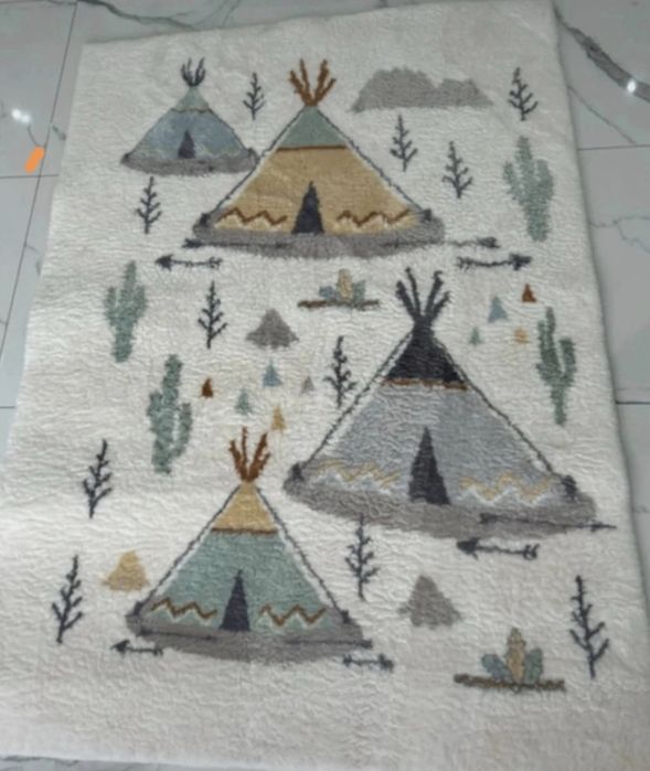 Covor camera copiilor