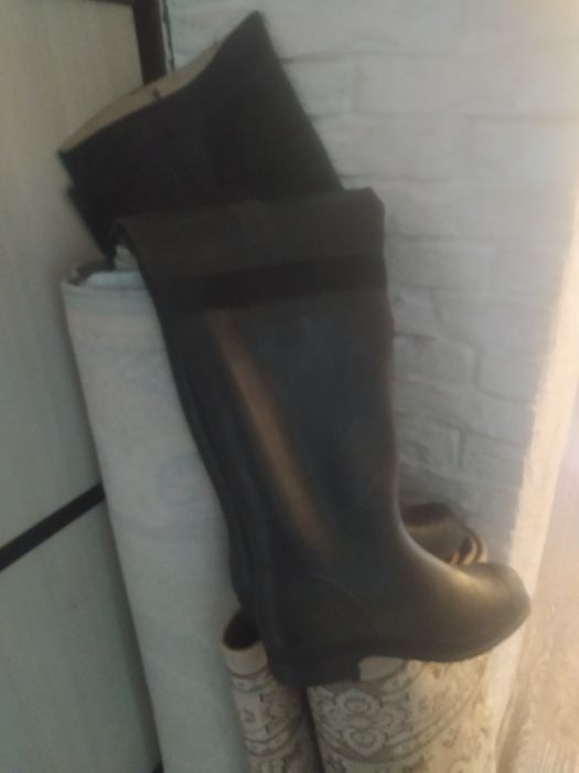 Резиновые сапоги 3 шт.