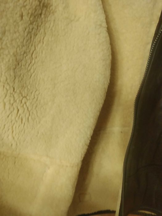 Продавам мъжко яке от естествена кожа