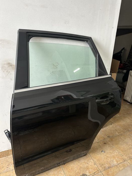 Предна лява врата и задна лява врата Audi SQ5 Q5