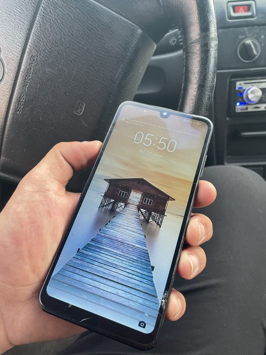 HUAWEI  P30 сатылады   16 000