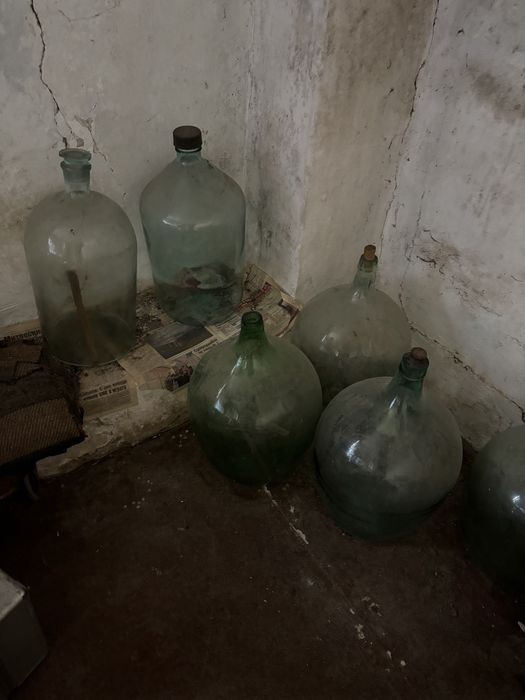 Стъклени дамаджани