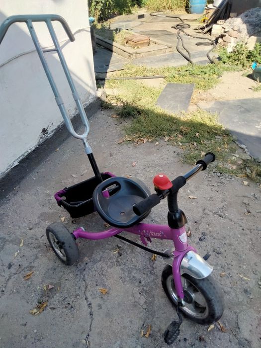Продам детский китайский велосипед с управлением