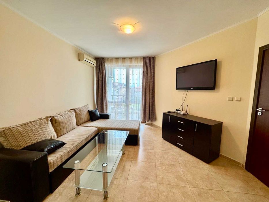 Продава се Двустаен апартамент в к.к. Слънчев бряг - 60 кв.м за 1382 €/кв.м - Снимка #1