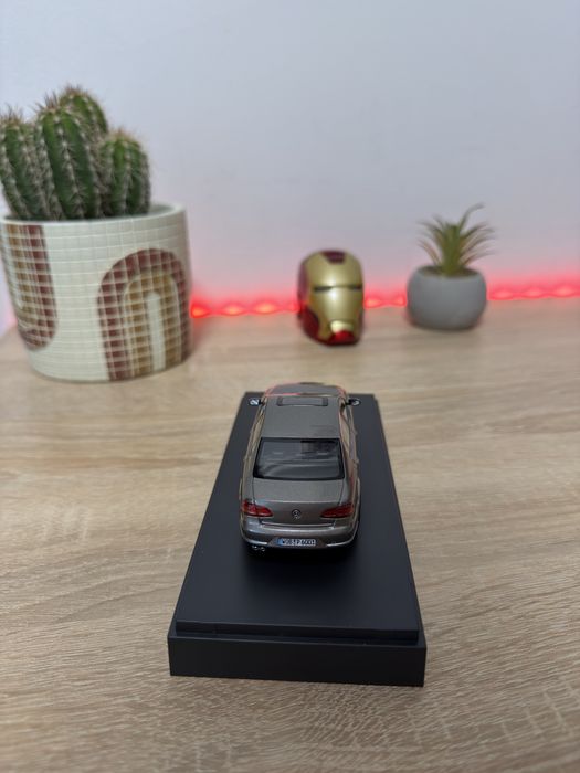 Macheta Volkswagen VW Passat B7 Gri - 1:43