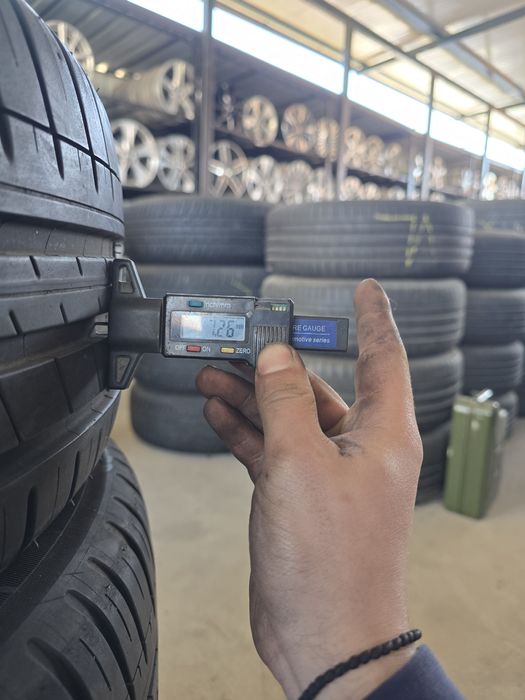 4 Броя 235/45/18 Michelin 2x7,2mm 2x6mm