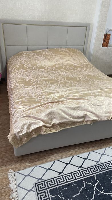 Продам спальный гарнитур