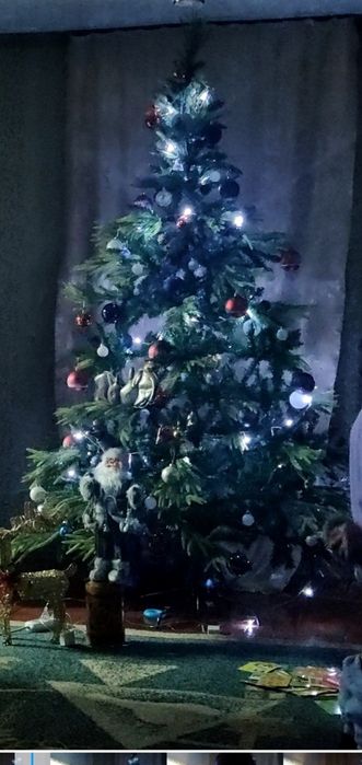Ёлка искусственная