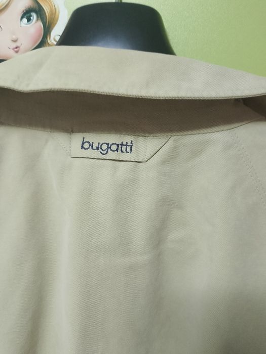 Palton bugatti stare foarte buna