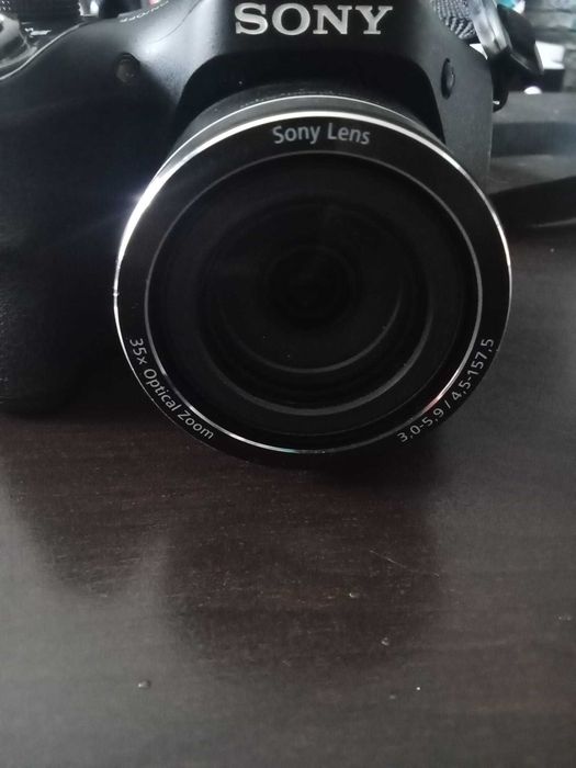 Sony DSC-H300 – 20.1MP Bridge Camera with 35x Optical Zoom