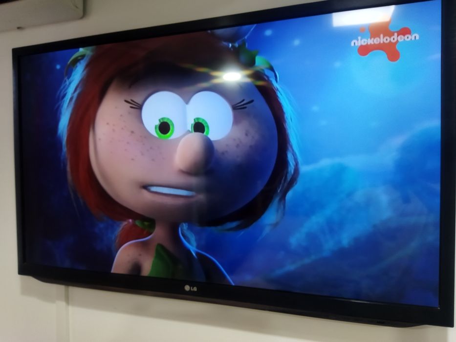 Телевизор LG 42 LM620S,Full HD,3D , smart функция