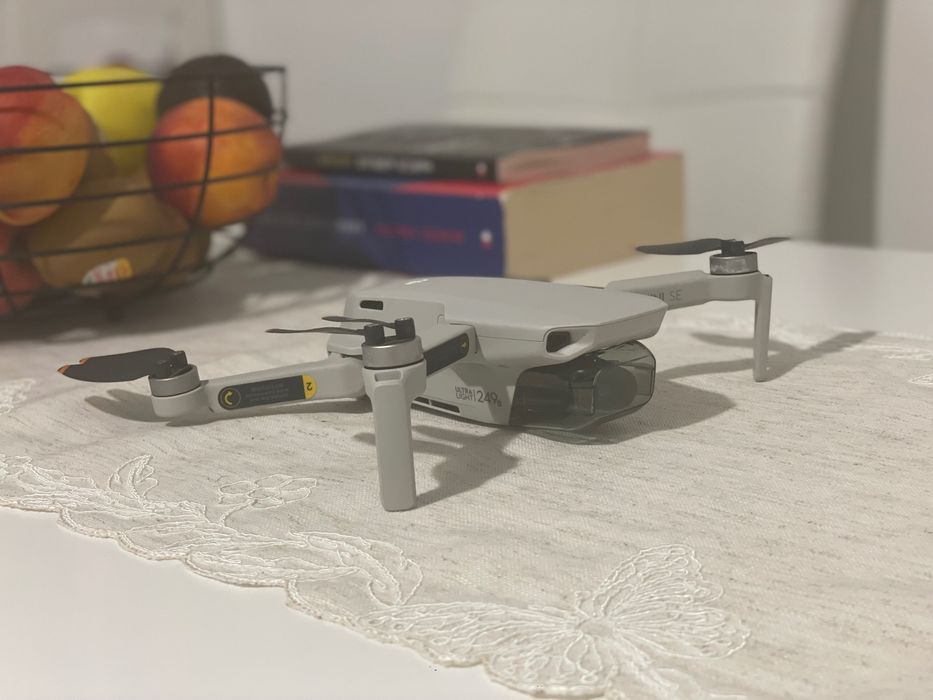 Drona DJI Mini SE