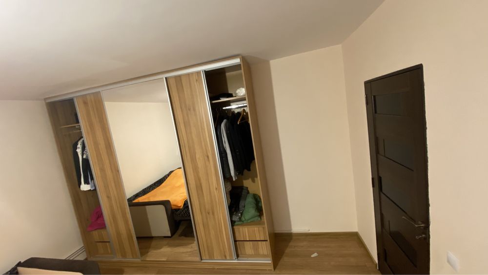Dressing cu oglinda 3 uși nou merita văzut pret fix