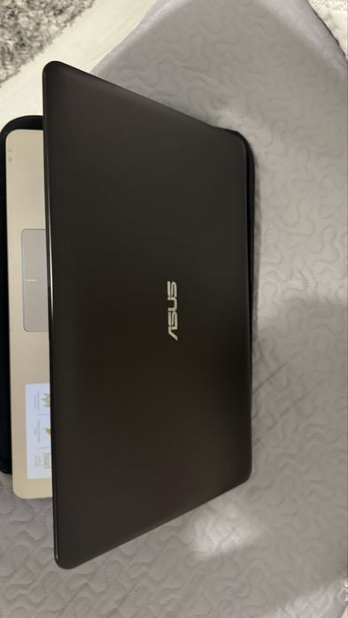VAND  Laptop Asus