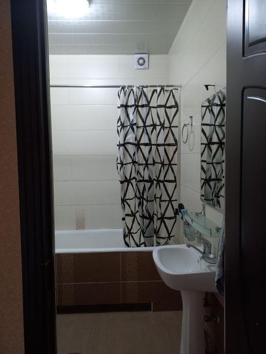 Nazarbeda uy sotiladi