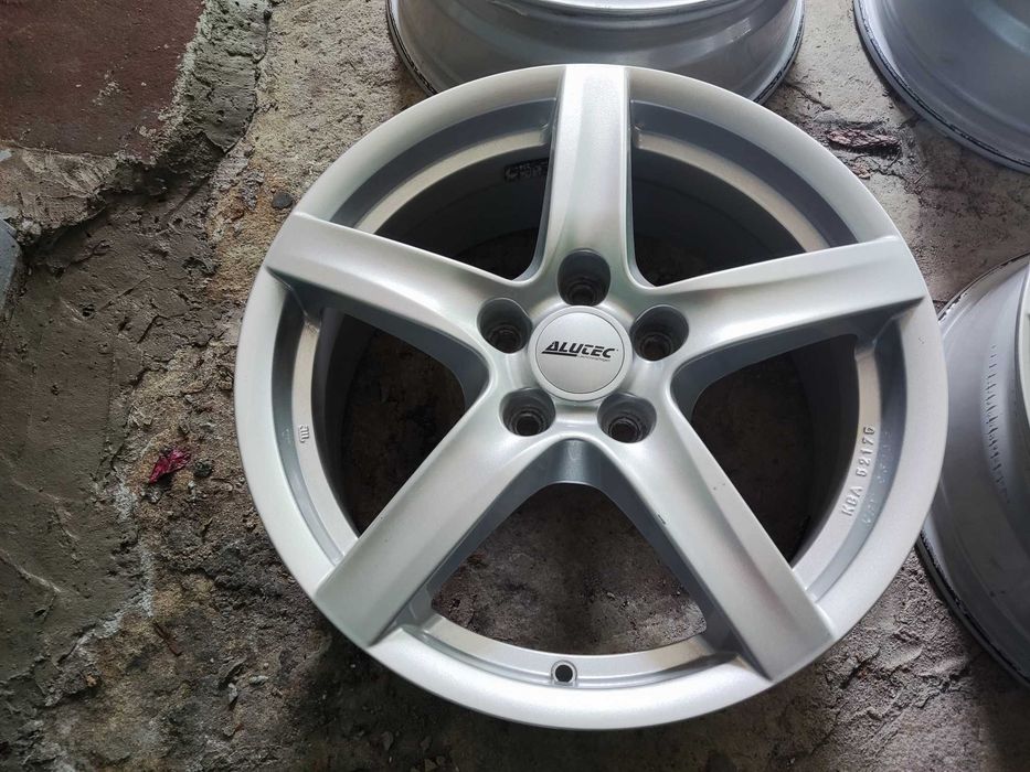 5x114,3 - 17 цола лети джанти 5х114,3 Alutec за Kia Hundai Mazda