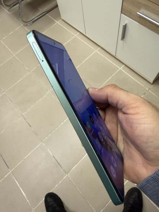 Realme C55 8+4/256gb - отличен