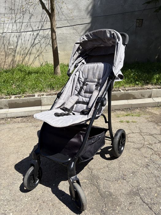Vand Carucior kinderkraft. Se preda doar in zona Brasovului