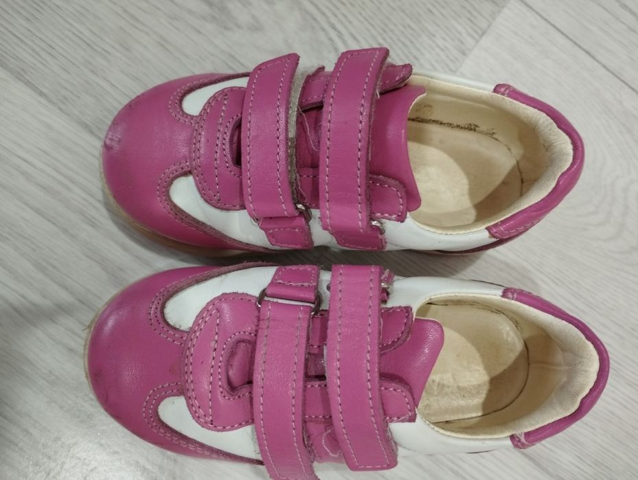 Продам детскую обувь недорого
